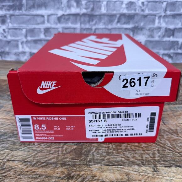 Nike Roshe One Black Lilo & Stitch Custom 844994-002 Womens Size 8.5 New - Picture 7 of 7